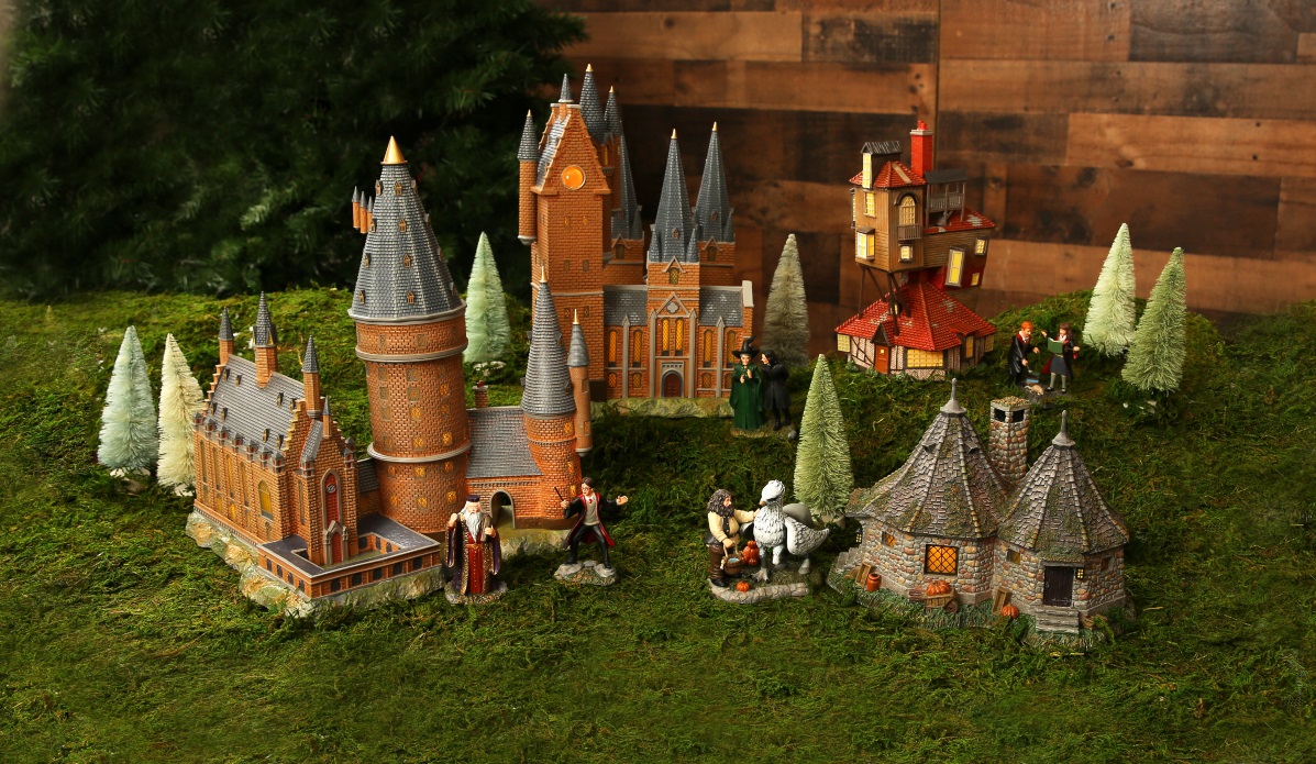 Hogwarts Astronomy Tower - Harry Potter Village by Department 56