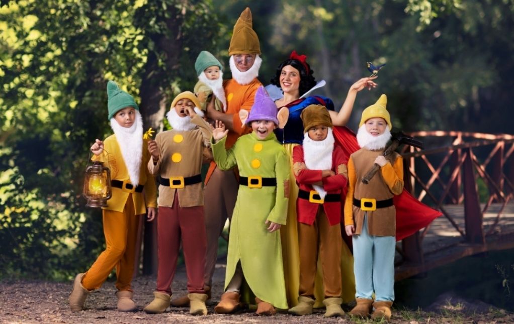 Snow White and the Seven Dwarfs Costumes