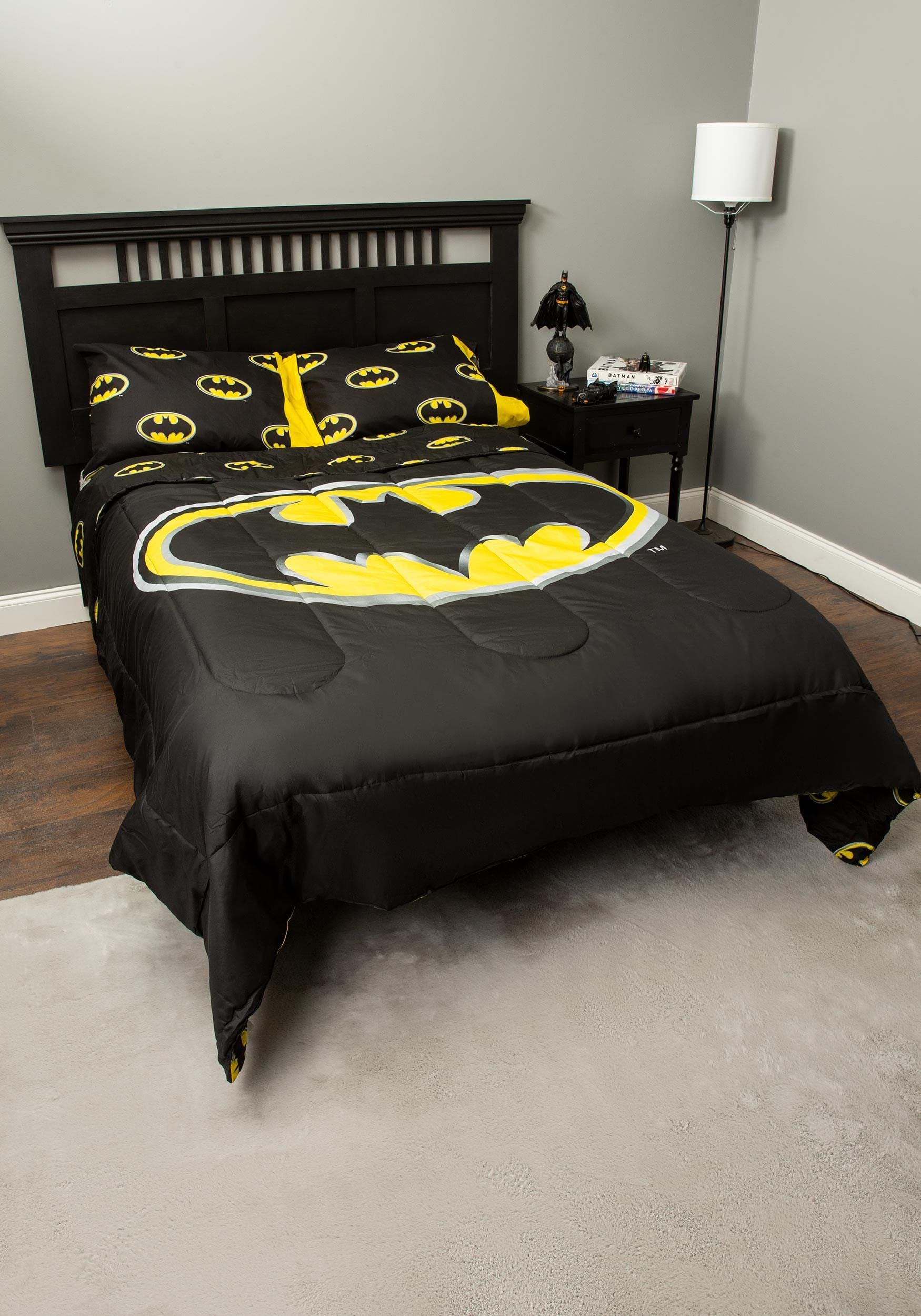 Full & Queen w/ free Tumbler Batman Emblem Reversible Super Comforter Set Twin 