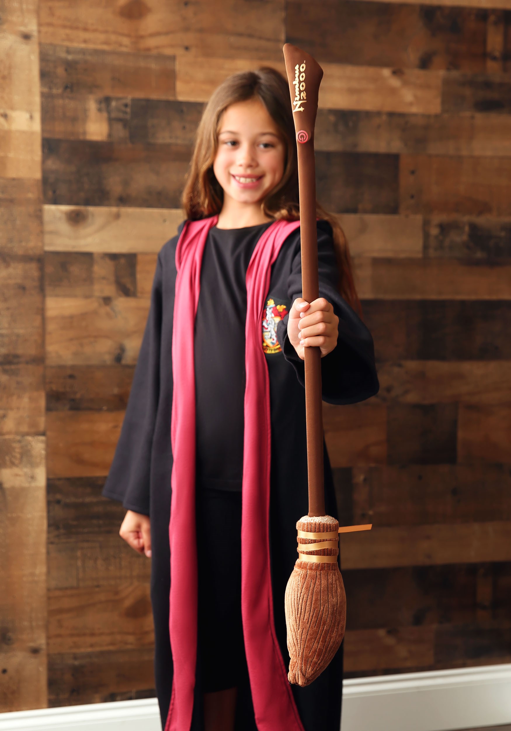 How to Make a Nimbus 2000  Harry potter broomstick, Harry potter crafts,  Harry potter diy