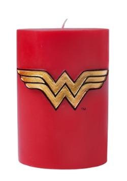 DC Comics Wonder Woman Insignia Candle