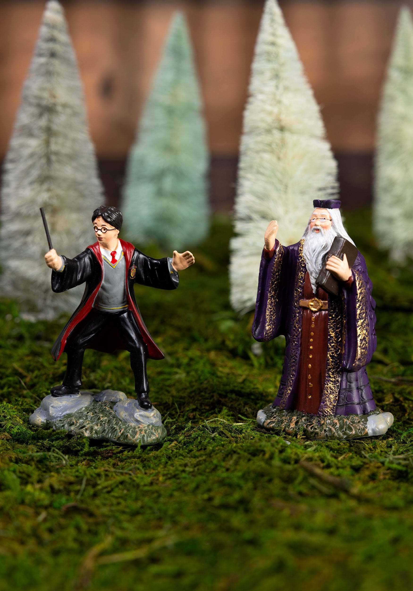 Department 56 Figurine Set: Harry and The Headmaster Harry Potter Village