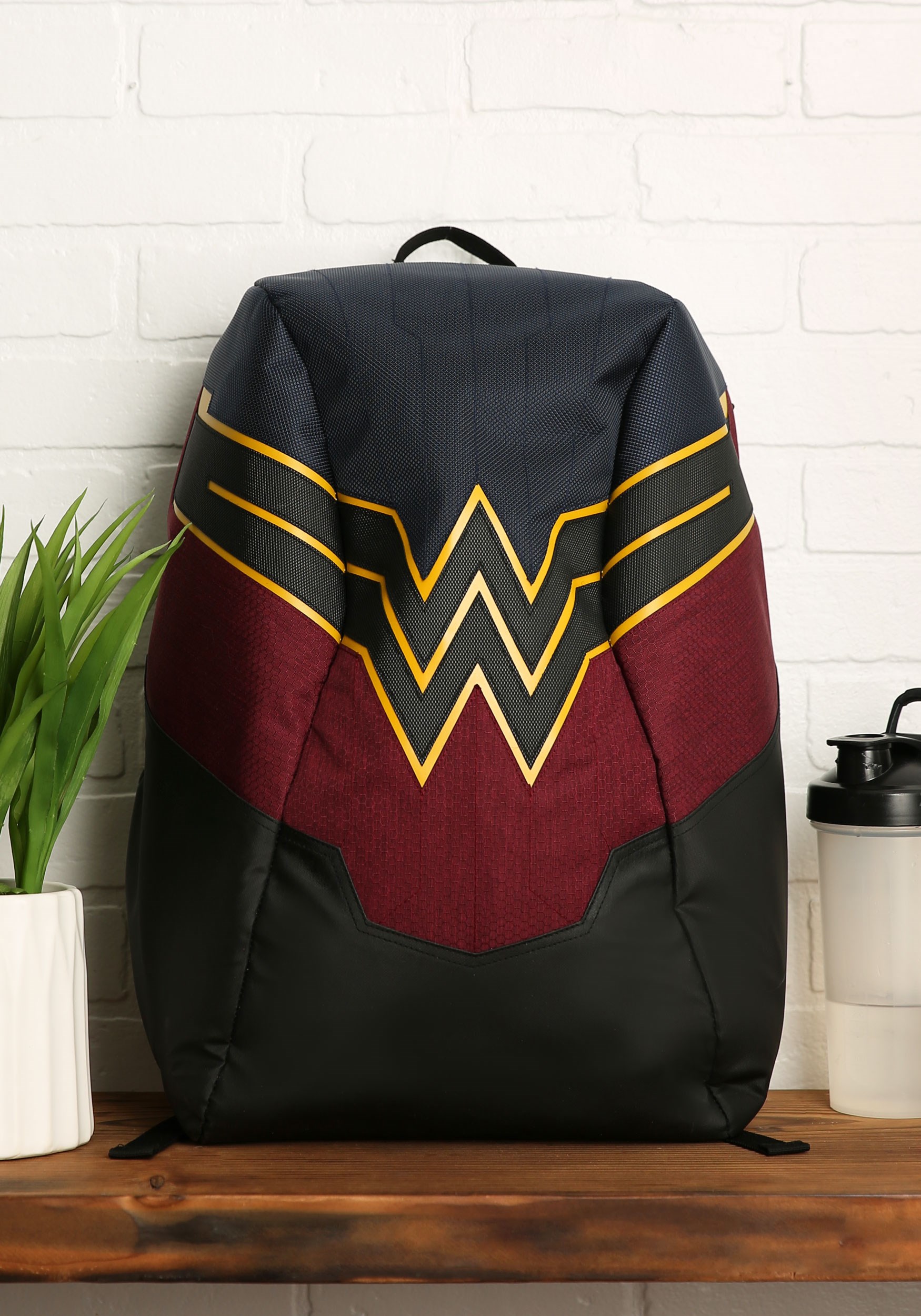 wonder woman backpack and lunchbox