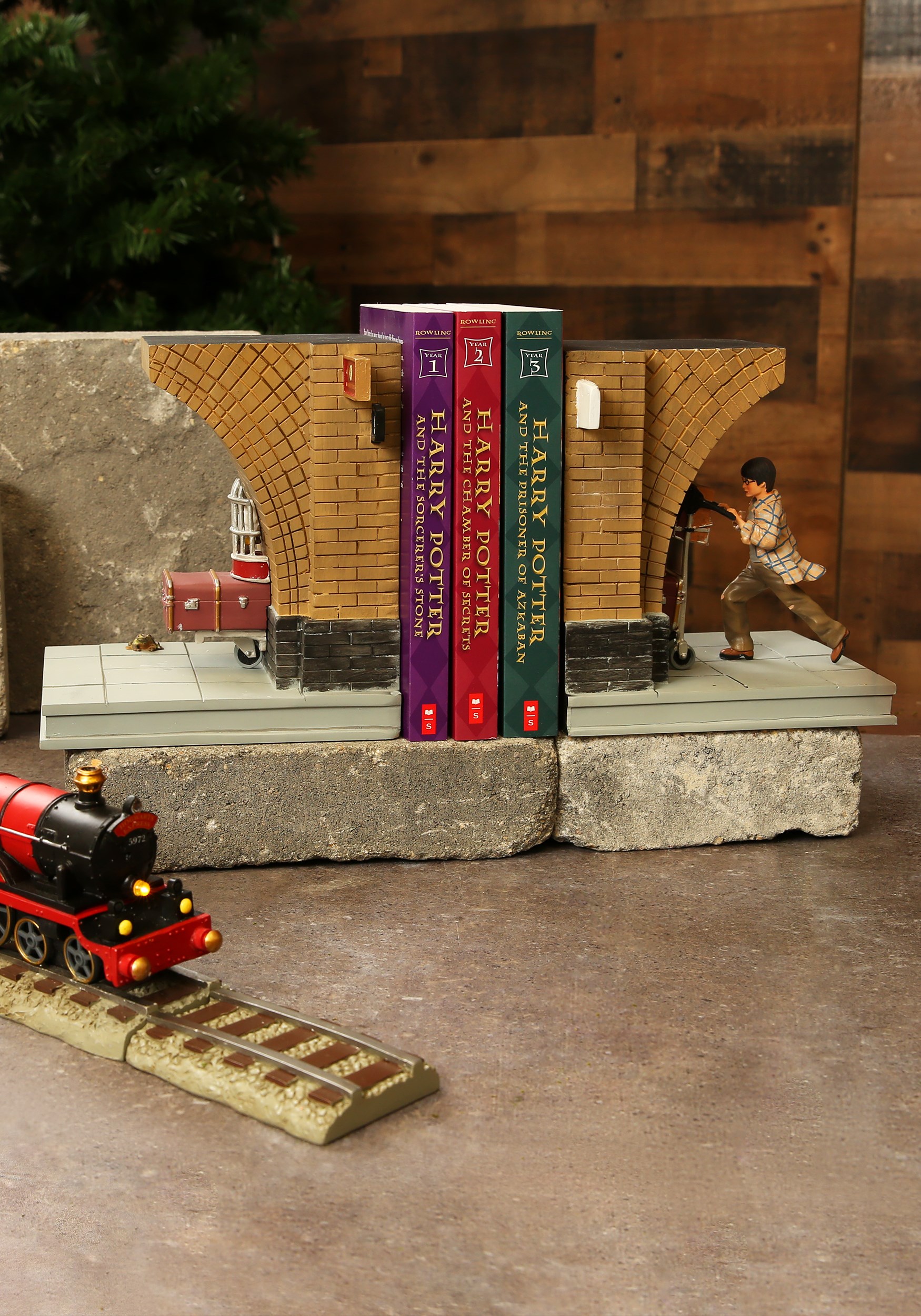 Molded Resin Harry Book Ends
