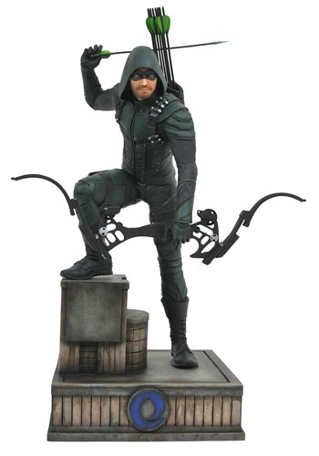 CW Gallery DC Green Arrow Collectible PVC Figure