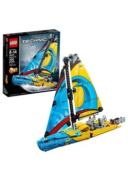 LEGO Technic Racing Yacht