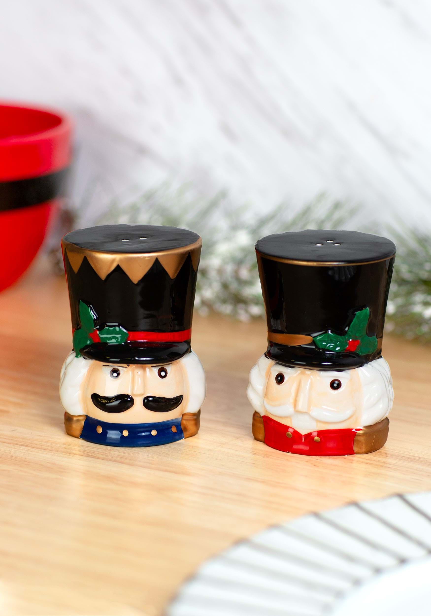 Christmas NUTRACKER Ceramic Salt & Pepper Shaker Set
