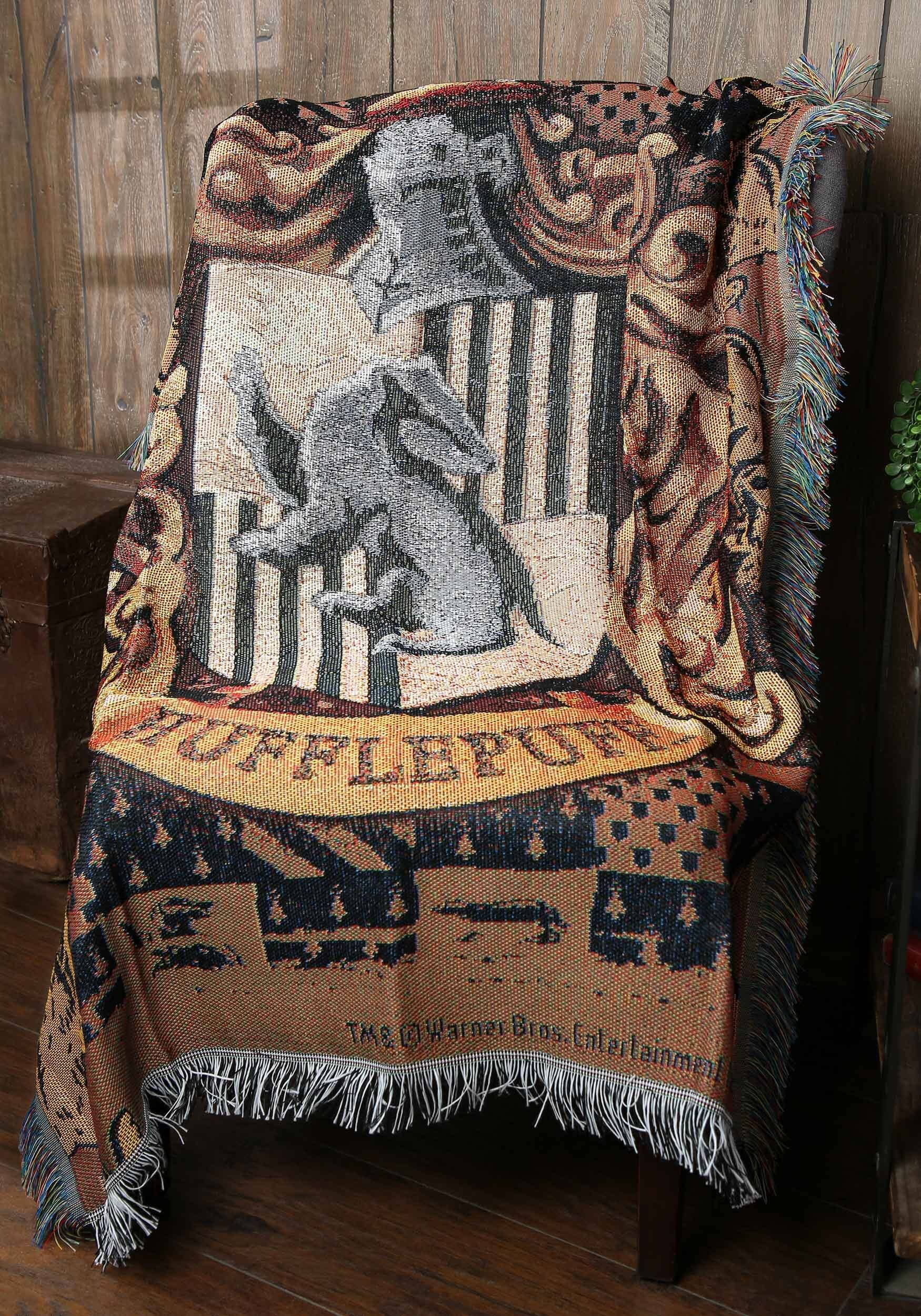 Harry Potter Hufflepuff Shield Woven Throw Blanket Tapestry