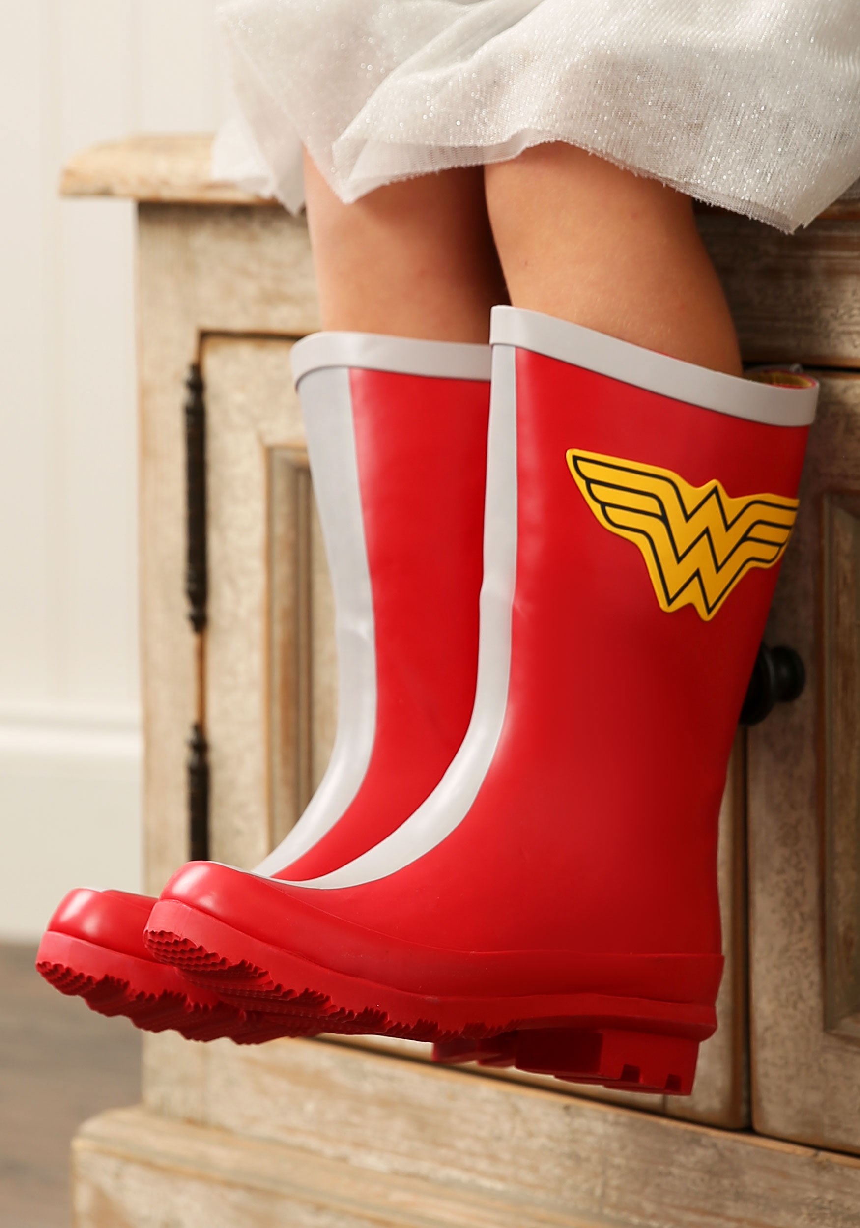 Get The Wonder Woman Rain Boots For Girls From Fun Com Now Fandom Shop - rain boots roblox