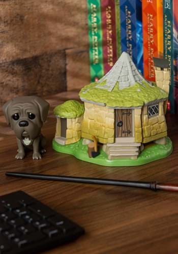 Pop! Town: Harry Potter- Hagrid's Hut with Fang