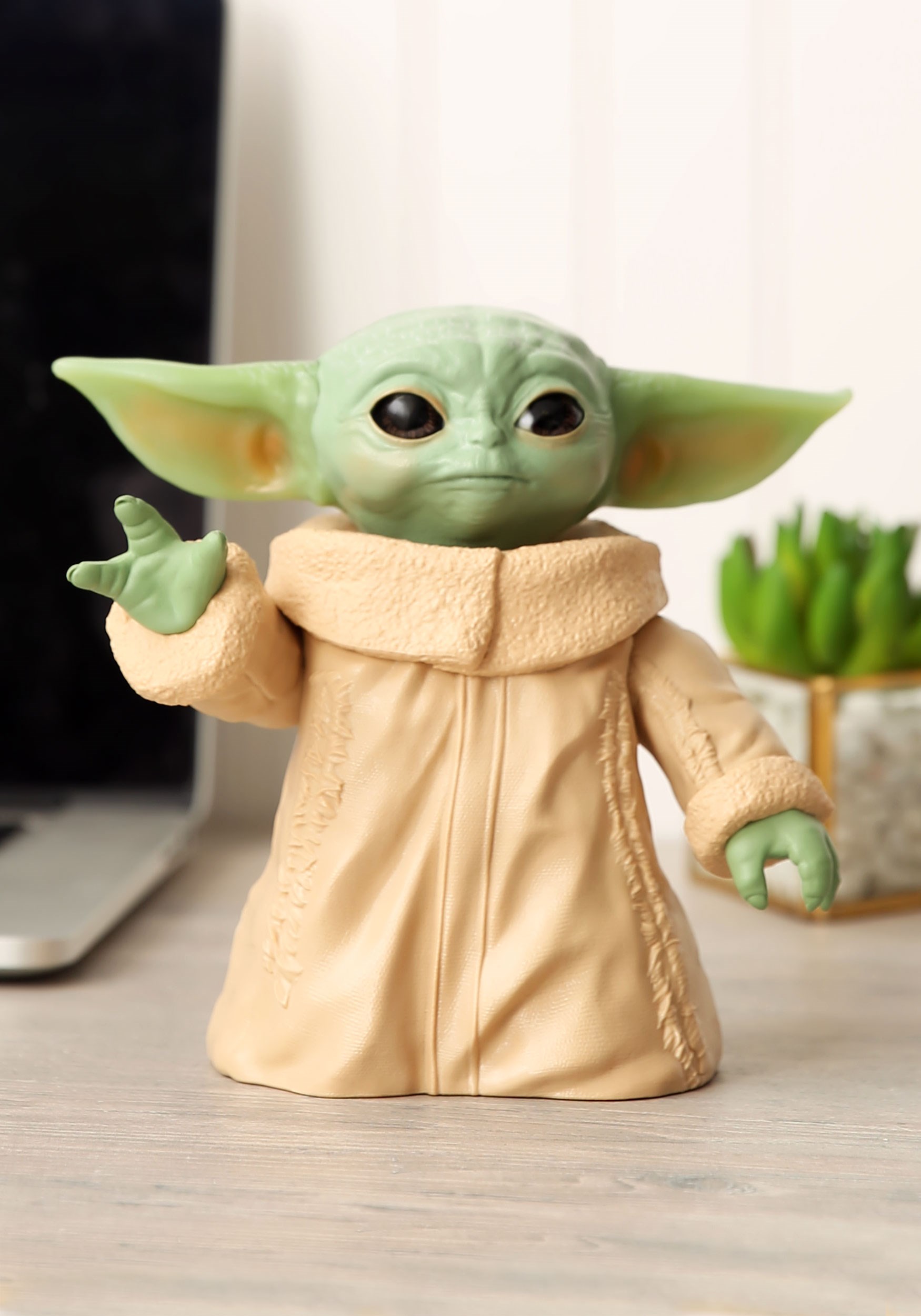 Star Wars Baby Yoda The Child The Mandalorian 6.5-Inch Toy Figure