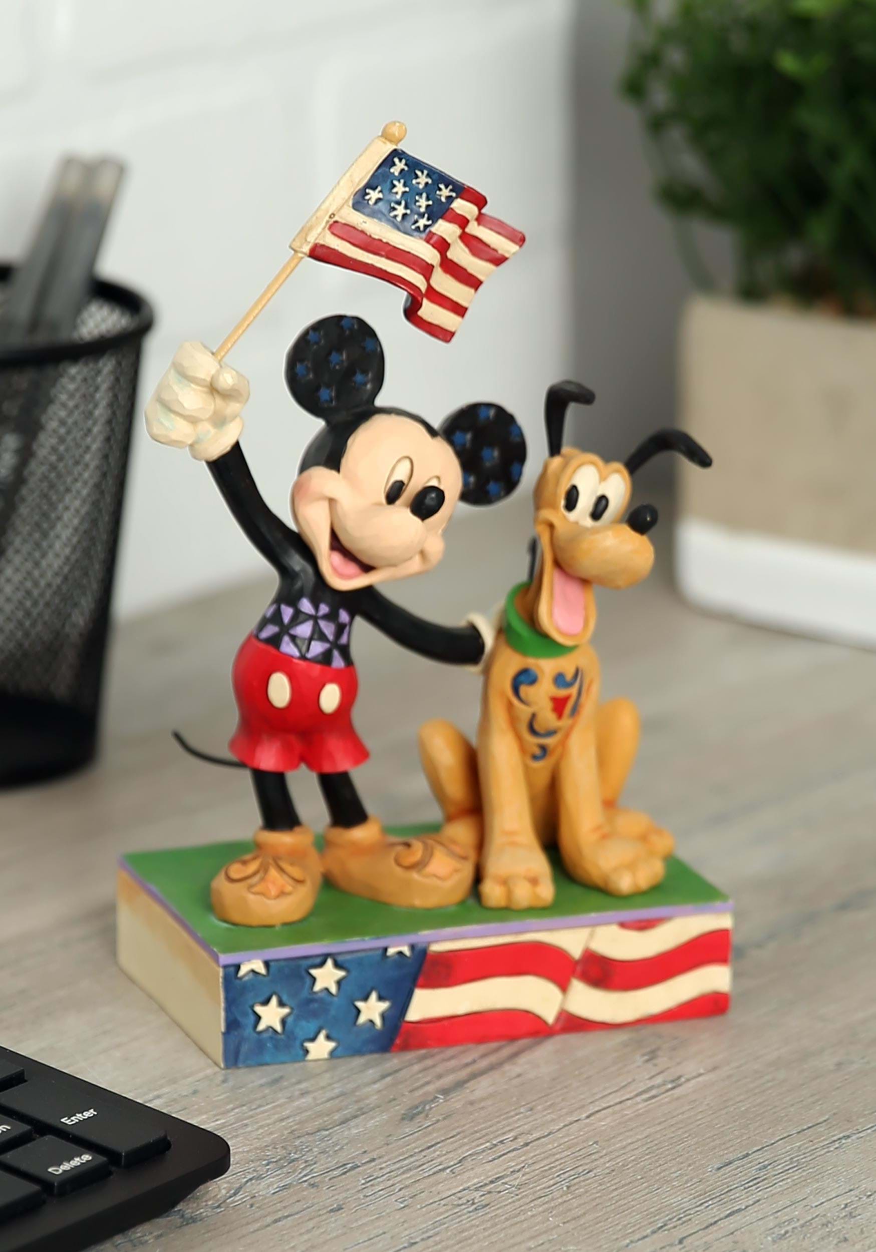 Patriotic Mickey and Pluto Statue