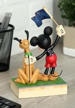 Mickey and Pluto Patriotic Statue Alt 1