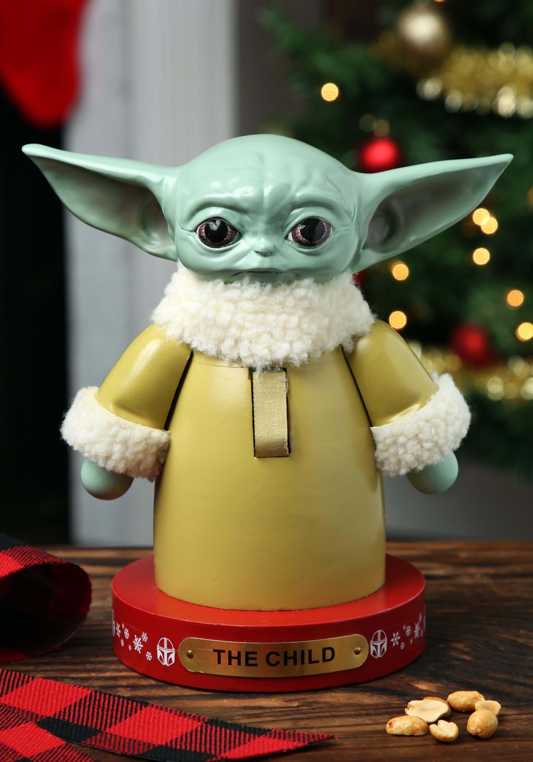 Star Wars Holiday Yoda Decorates Christmas Tree Sweatshirt