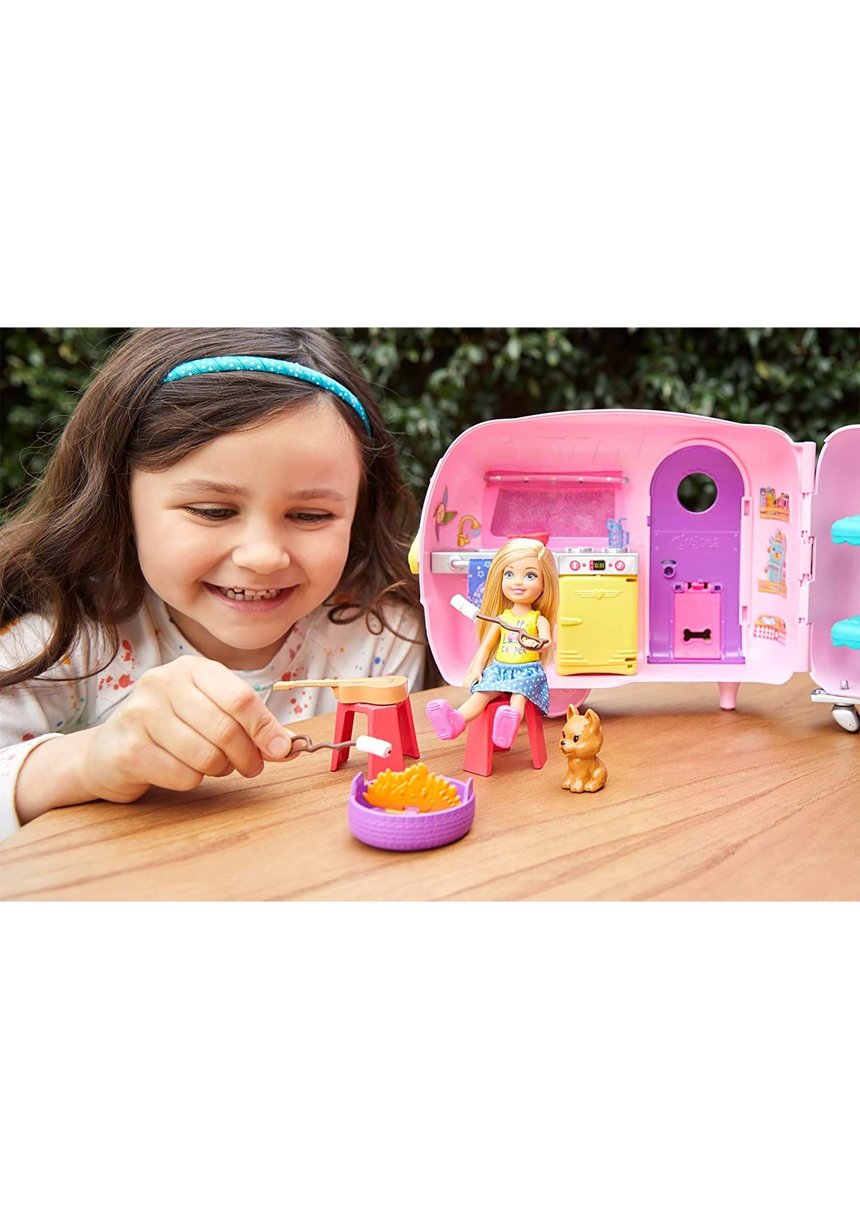 instant toewijzen vlotter Barbie- Chelsea Camper Playset