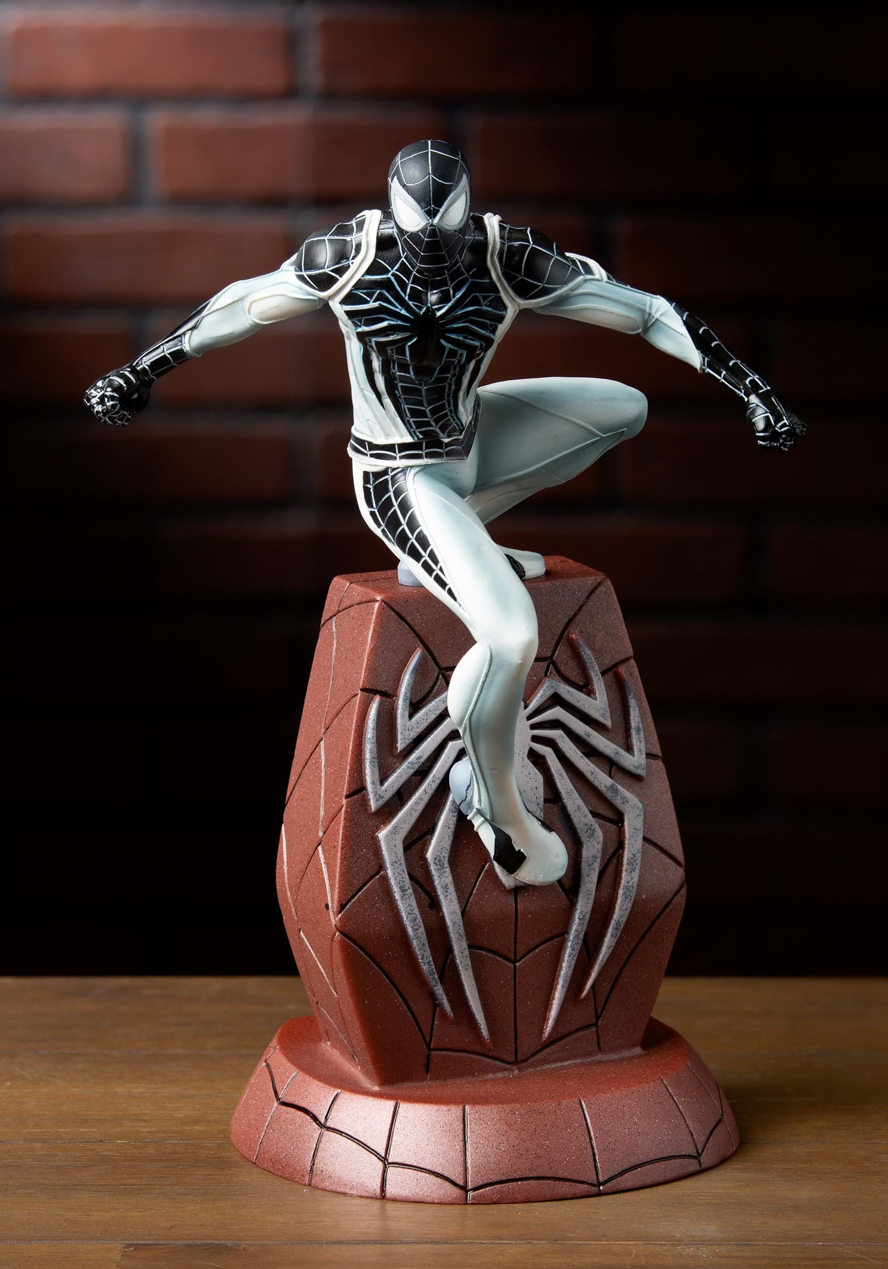 PS4 Spider-Man Negative Suit SDCC 2020 Marvel Gallery PVC Statue
