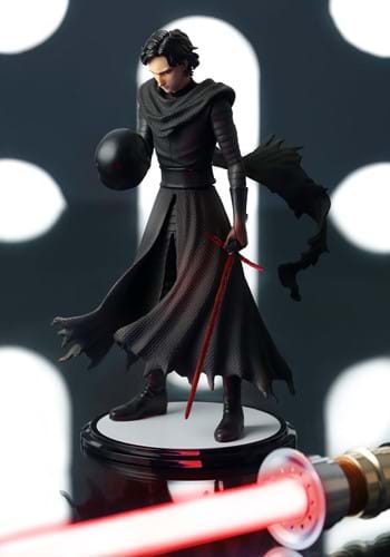 Star Wars Kylo Ren Cloacked in Shadows ArtFX Statue