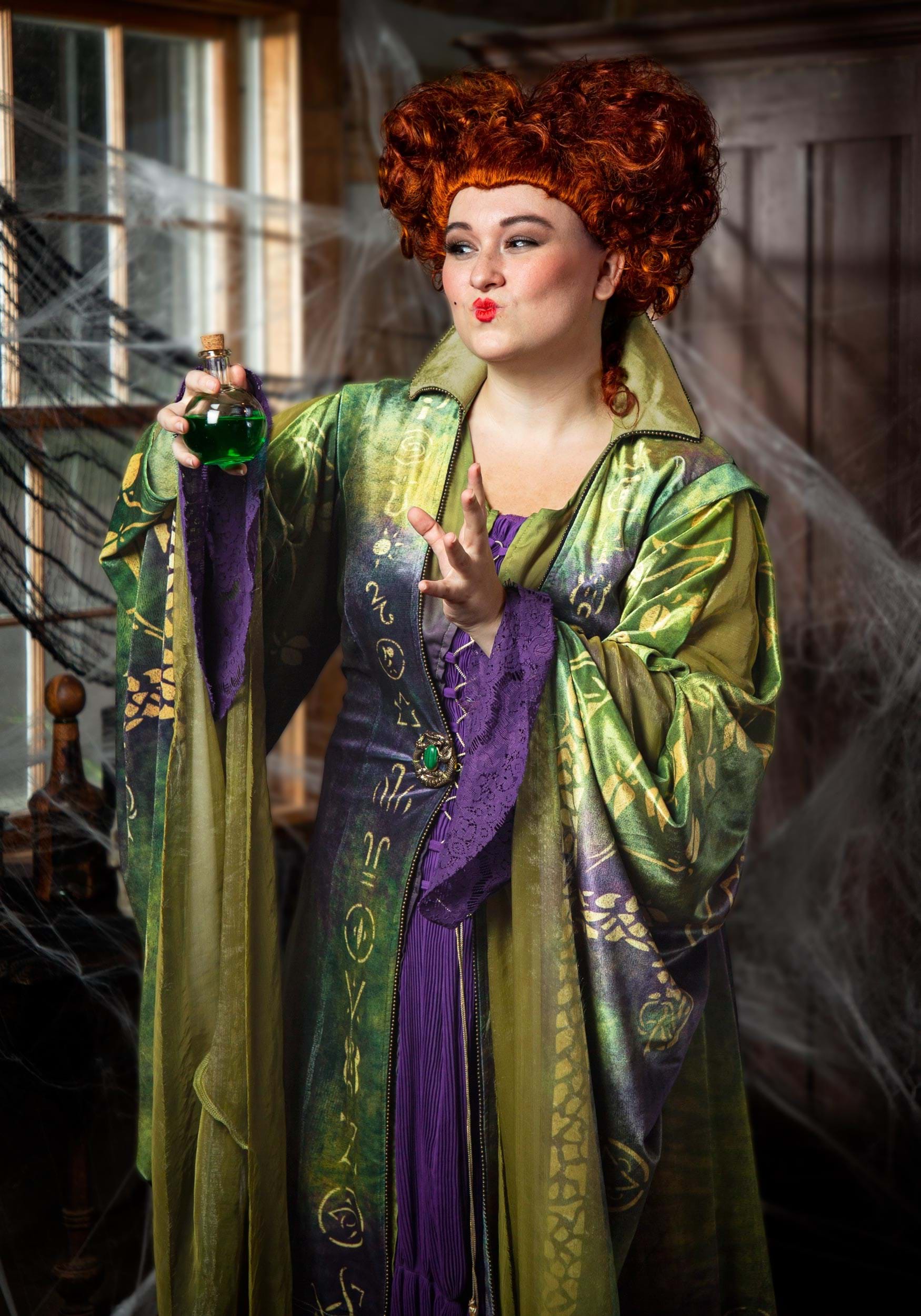 Details about   Winifred Sanderson Hocus Pocus Woman Costume Adult Teen 7-9 