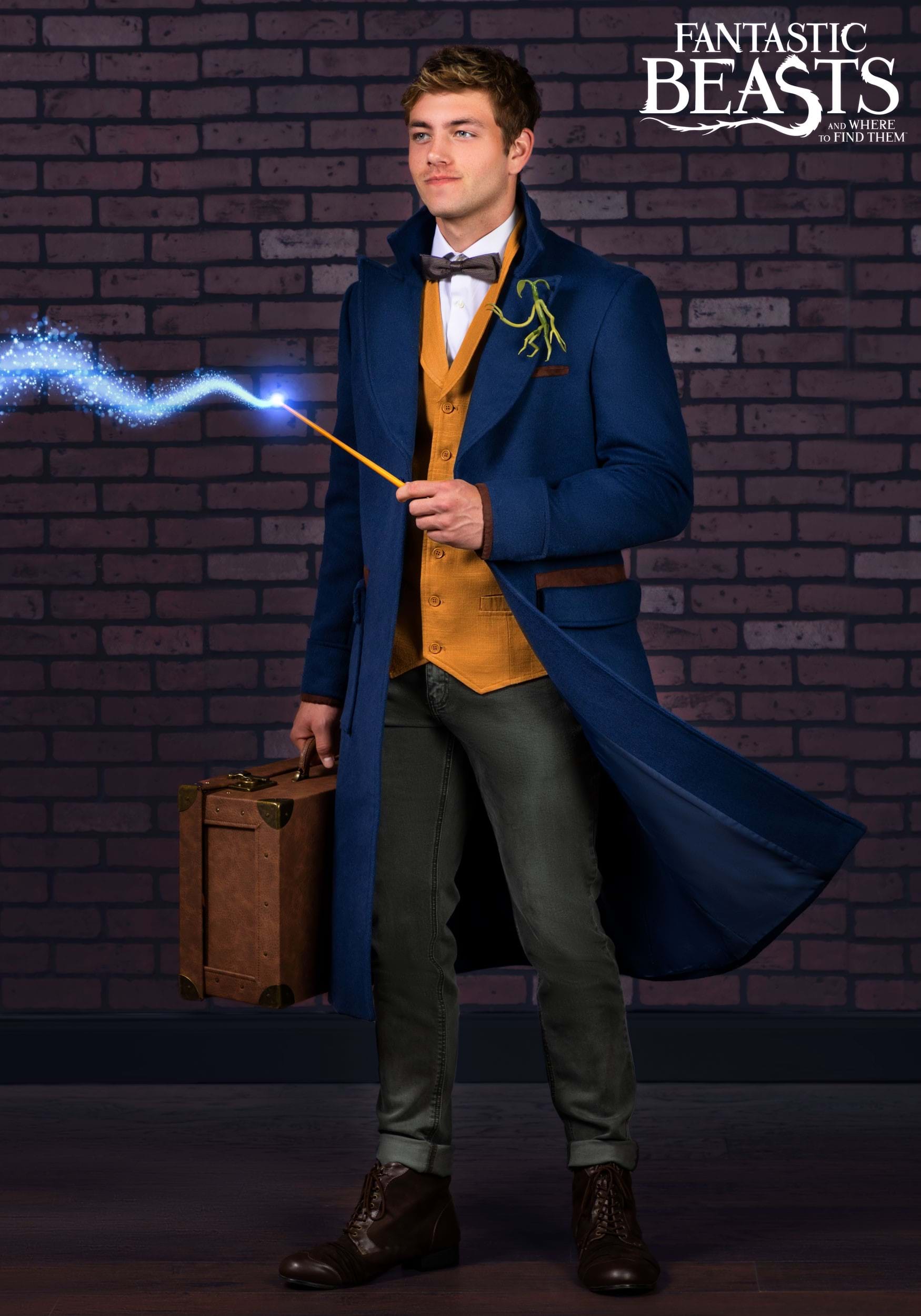 Newt Scamander Bow Down, Witches, These Were The Best Harry Potter Costumes  At LeakyCon POPSUGAR Tech Photo 