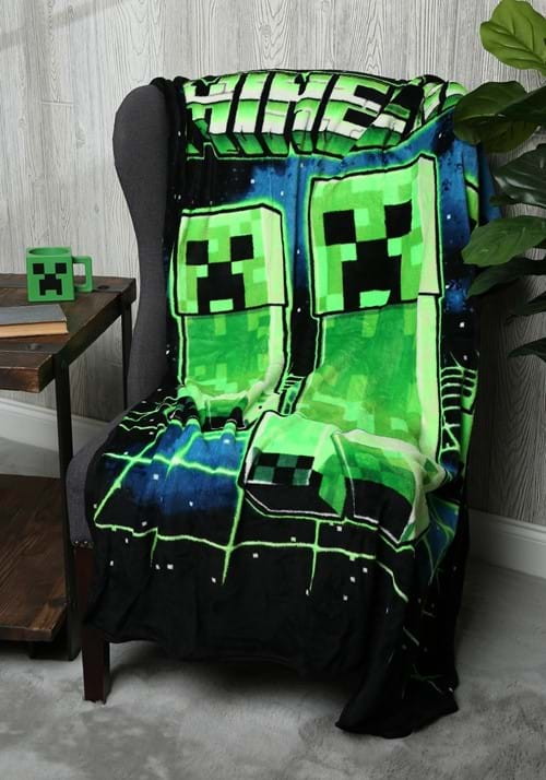 Minecraft Creeper Digital Fleece Throw-update