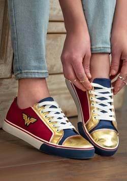 Wonder woman slipper online boots