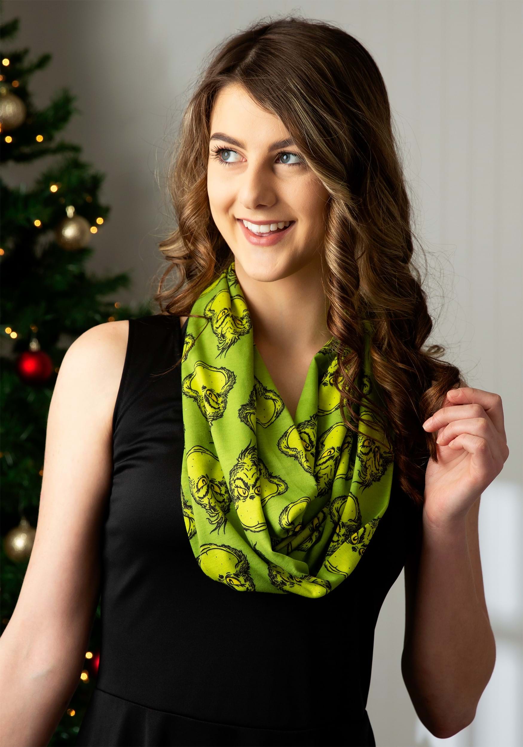 Womens Dr. Seuss The Grinch Jersey Scarf