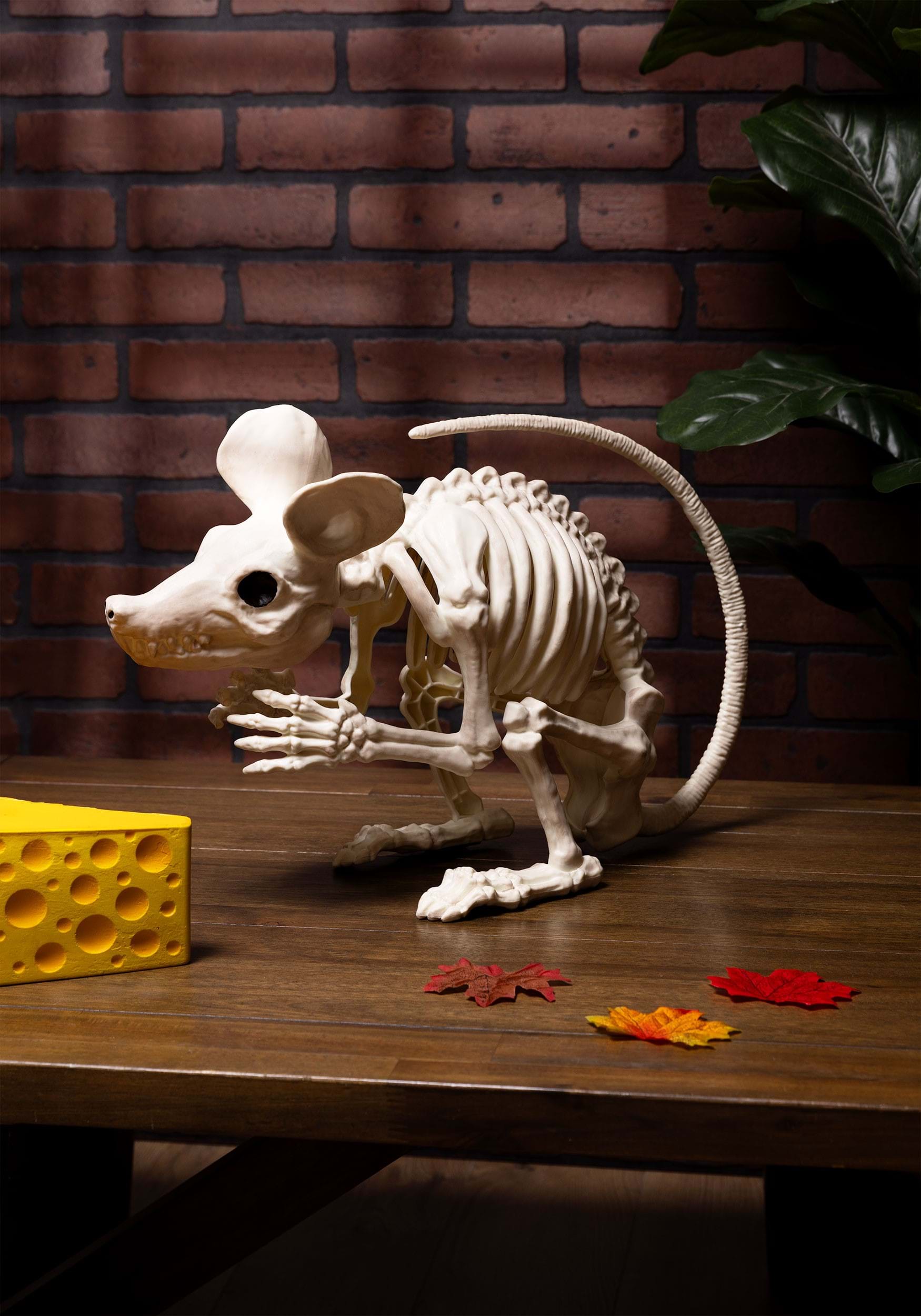 19" Attack Rat Skeleton Halloween Decoration