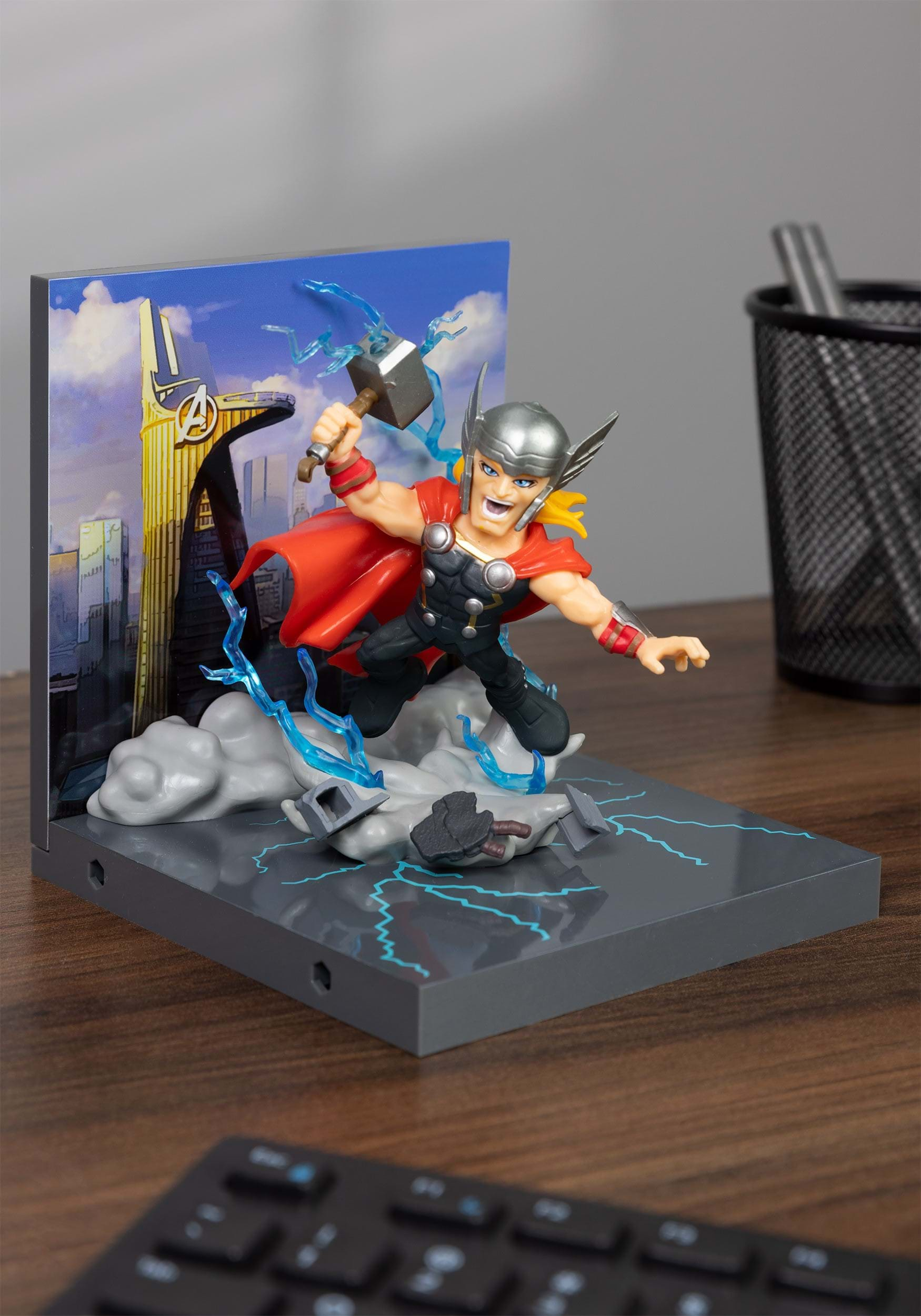 Marvel Superama Mini Diorama Thor God Mode (Black Light) Exclusive