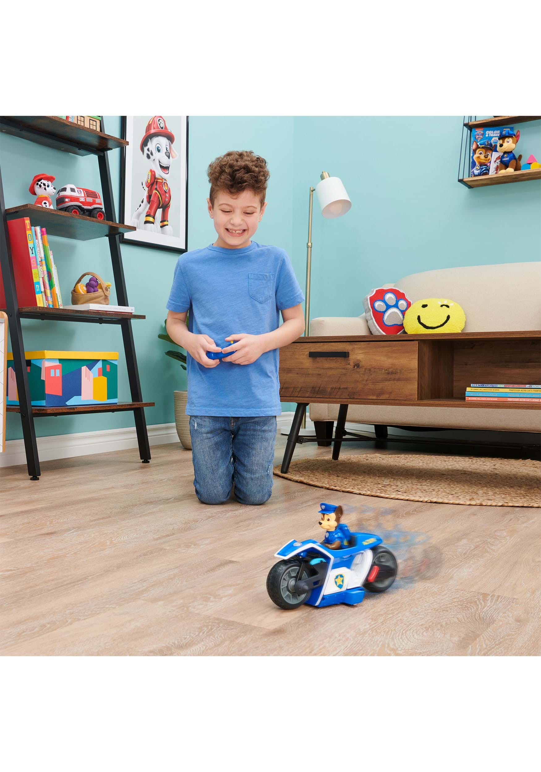 PAW PATROL Chase RC Movie Motorcycle Remote Control Car Kids Toys for Ages 3 and up 