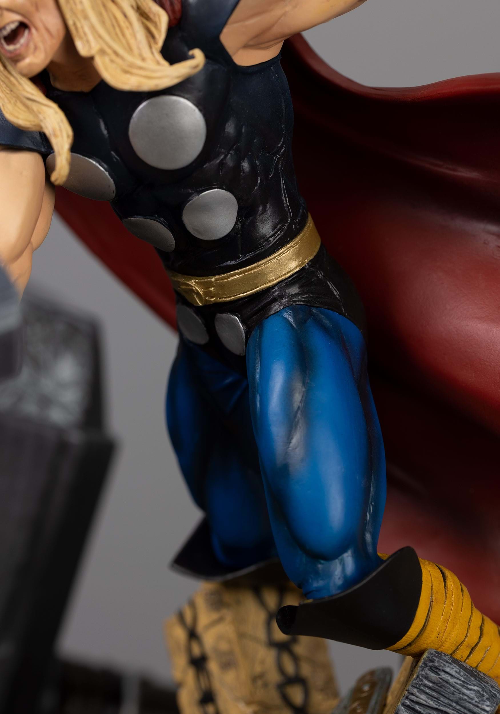 Thor statue Avengers Infinity War Marvel Gallery Diamond Select Toys 23 cm  - Kingdom Figurine
