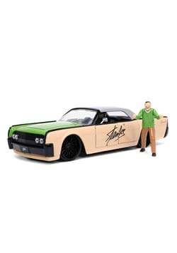 1:24 '63 Lincoln Continental w/ Stan Lee Figure