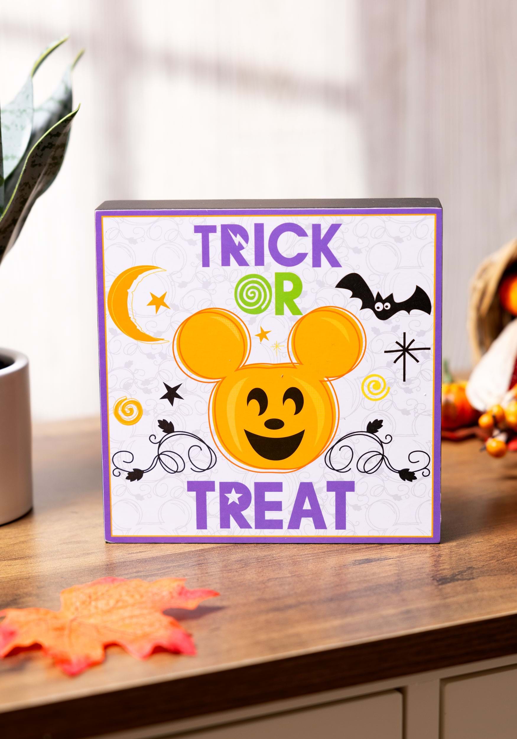 Disney Halloween Mickey Pumpkin Trick or Treat Wooden Box Sign Decoration