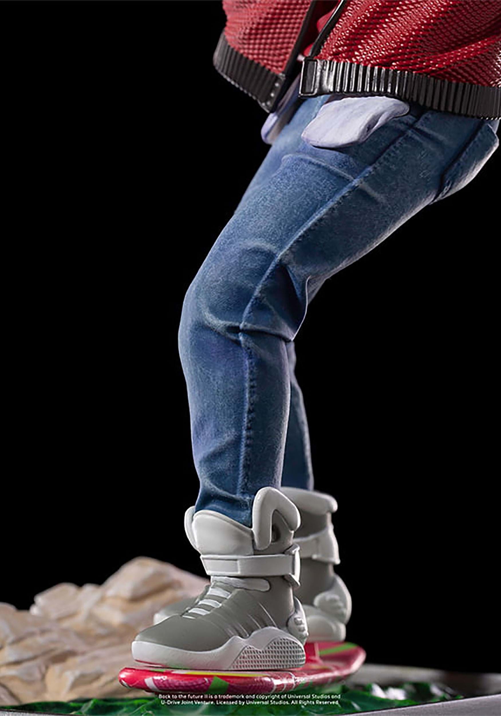 Statue Marty McFly sur Hoverboard - Retour vers le futur - Art