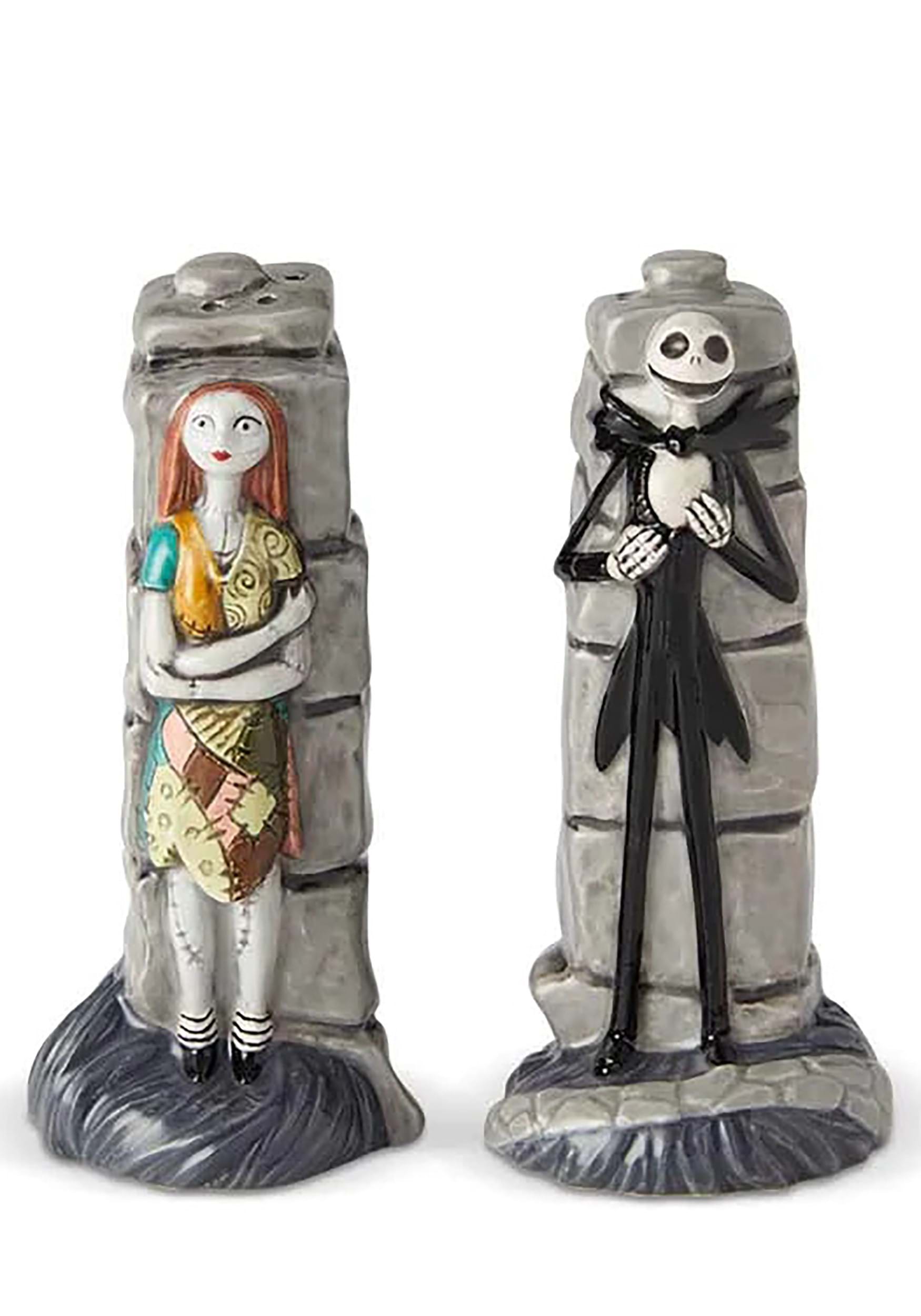https://images.fun.com/products/82122/1-1/nightmare-before-christmas-jack-skellington-and-sa.jpg