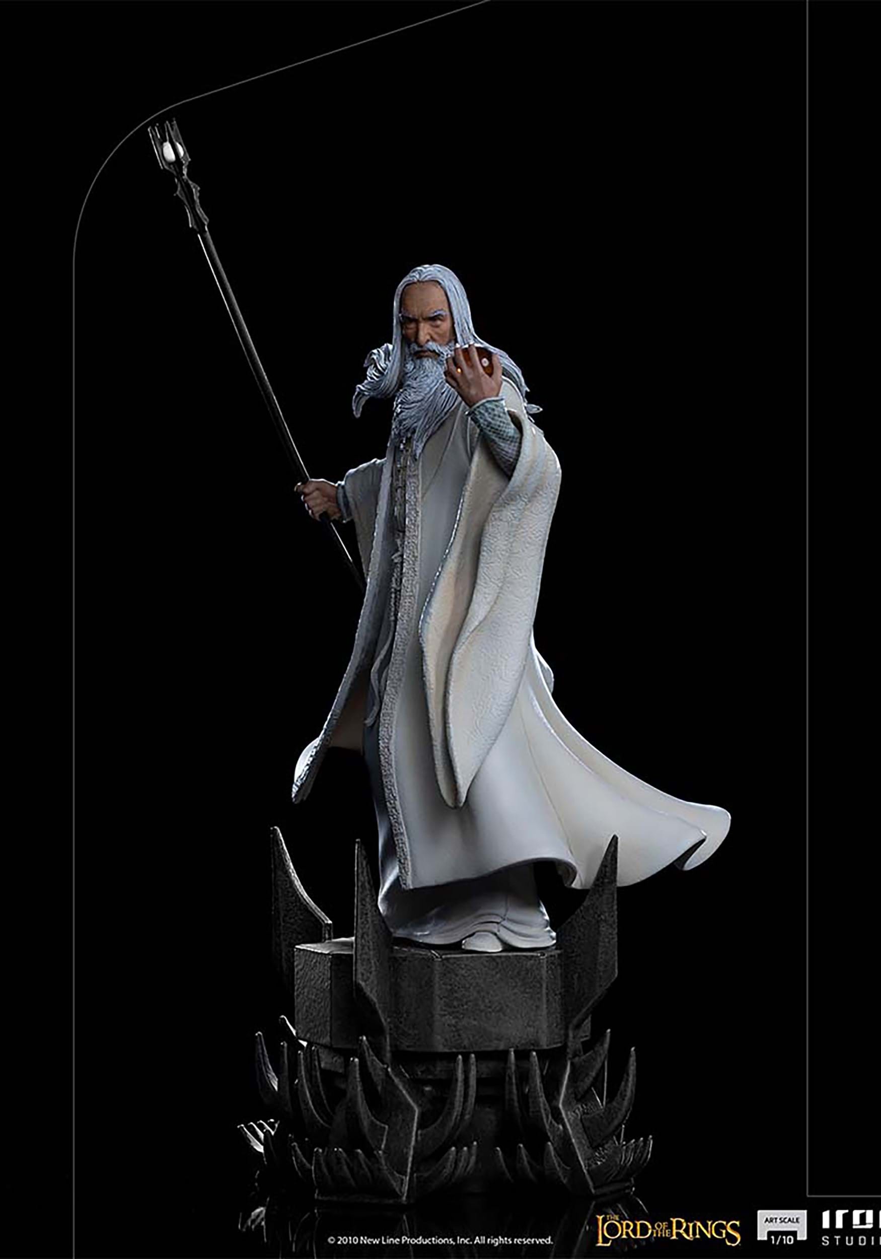 Review and photos of Lord of the Rings Gollum 1/4 scale figure by NECA