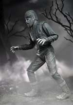 Universal Monsters– Ultimate Wolf Man 7" Action Figure Alt 1