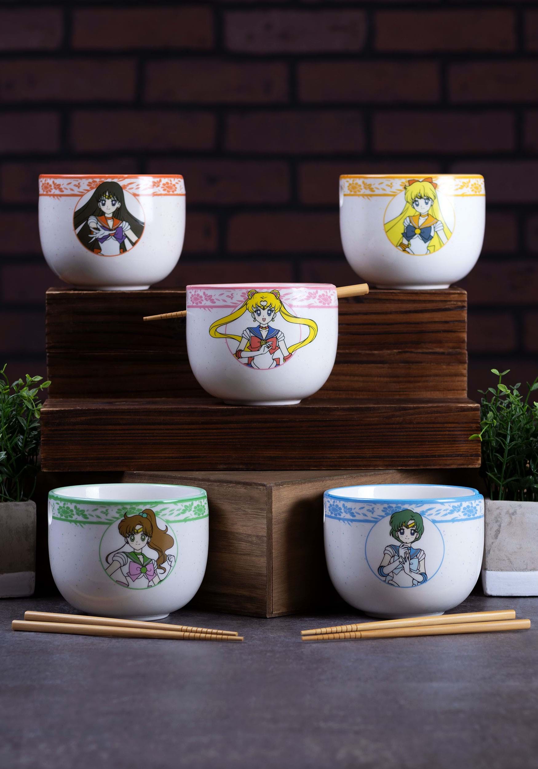 5 Piece Sailor Moon Sailor Senshi Ramen Bowl Set