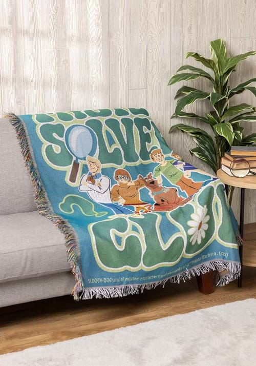 Scooby Doo Mystery Solvers Woven Tapestry Throw