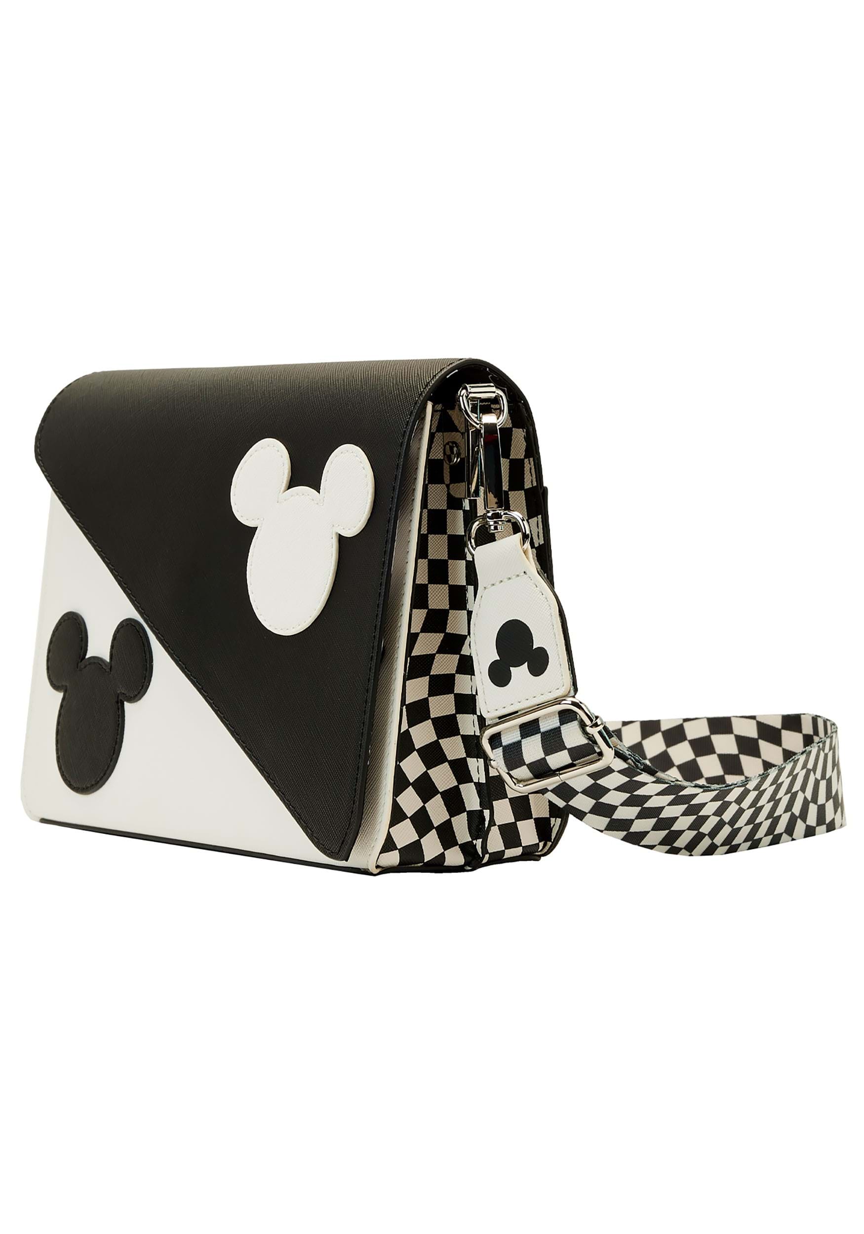 Amazon.com: LOUNGEFLY DISNEY MICKEY MINNIE HOT COCOA FIREPLACE ZIP AROUND  WALLET : Clothing, Shoes & Jewelry